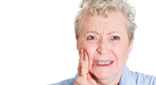 Как предотвратить выпадение зубов в возрасте 40-50 лет. Возрастное выпадение зубов – причины и способы борьбы