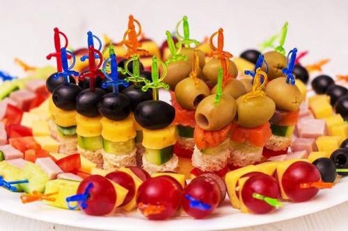 Какие блюда лучше приготовить к праздничному столу для отца Павла. Что приготовить на День рождения: 20 рецептов быстро и вкусно