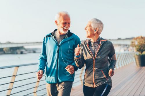 Какие физические упражнения подходят пожилым людям для поддержания здоровья. Гимнастика для пожилых