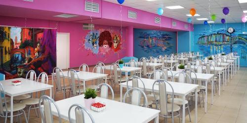 Есть ли особенности в питании детей в Москве, которые могут влиять на их здоровье. В школьных столовых Москвы детям прививают полезные пищевые привычки