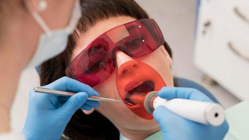 Очистите свои привычки: 10 ошибок при чистке зубов, которые вы могли совершать 02 Очистите свои привычки: 10 ошибок при чистке зубов, которые вы могли совершать 02