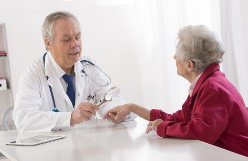 Избегайте этих 4 ошибок в гигиене полости рта для здоровой улыбки 08 Избегайте этих 4 ошибок в гигиене полости рта для здоровой улыбки 08